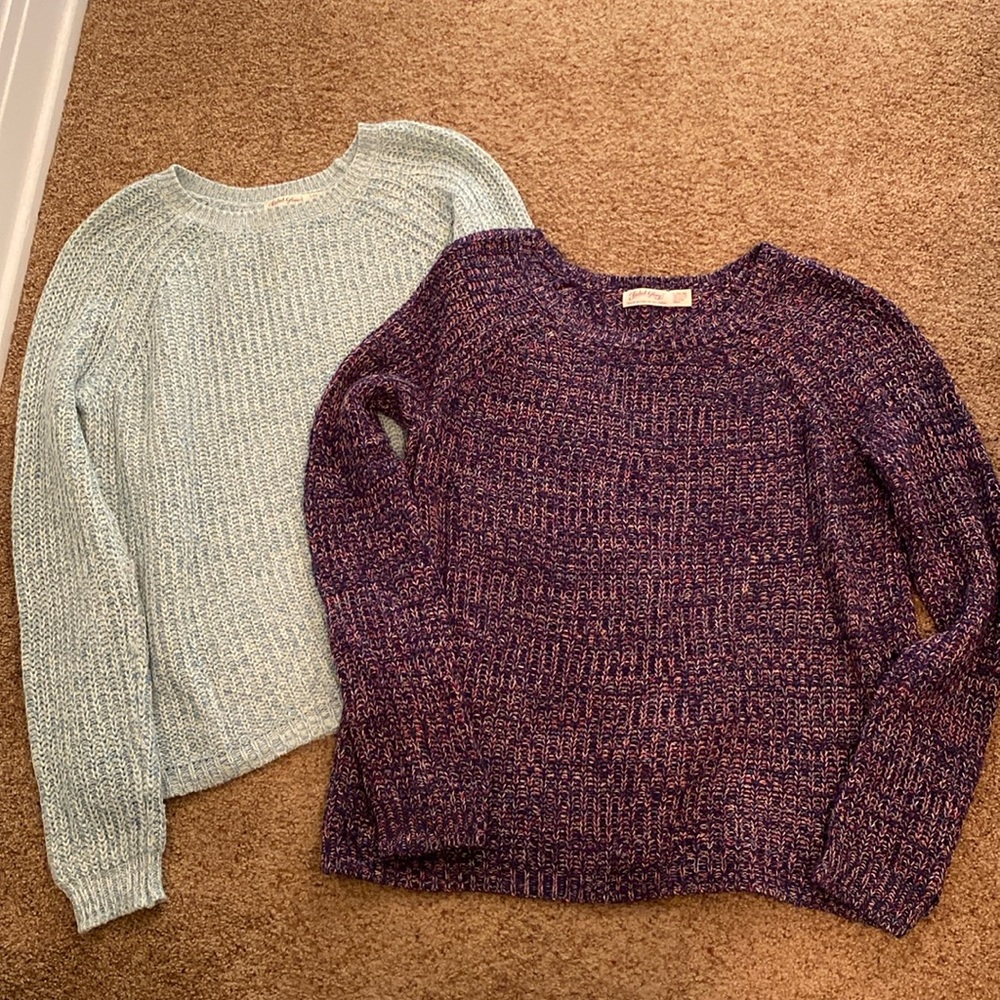 Bundle of 2 sweaters